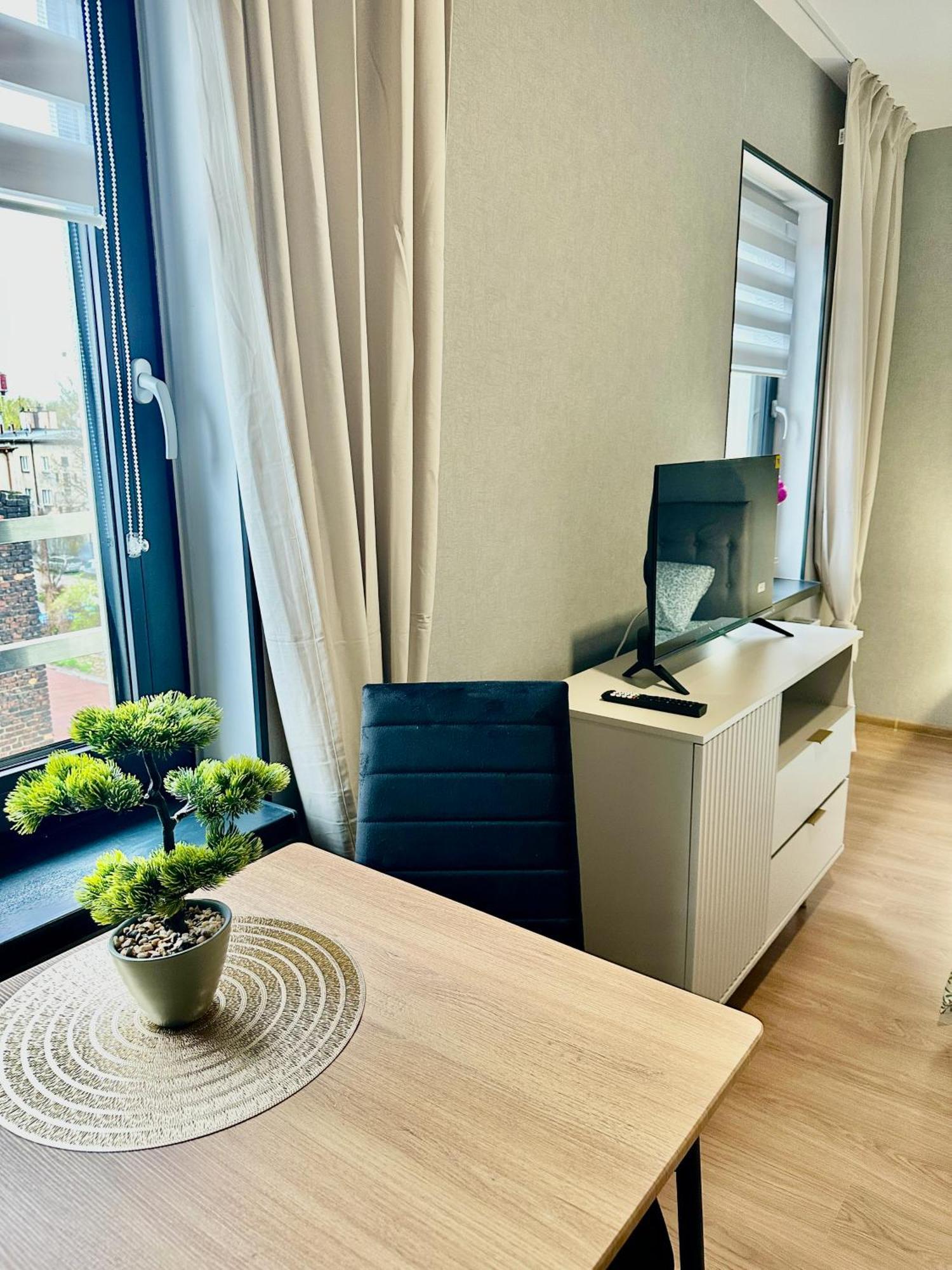 Poziom 4, Prywatna Lazienka, Wspolna Toaleta, Free Wi-fi, Free Parking * Kattowitz