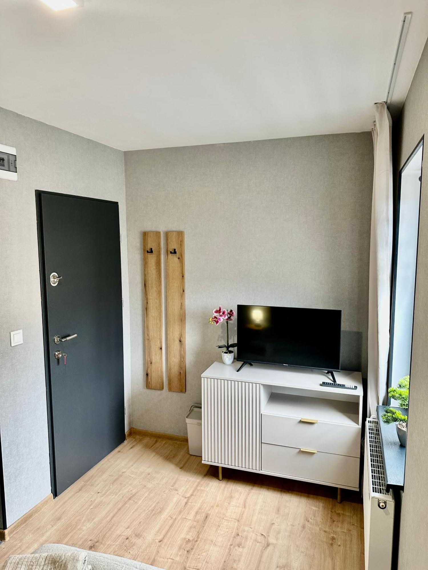 Apartment Poziom 4, Prywatna Lazienka, Wspolna Toaleta, Free Wi-fi, Free Parking *