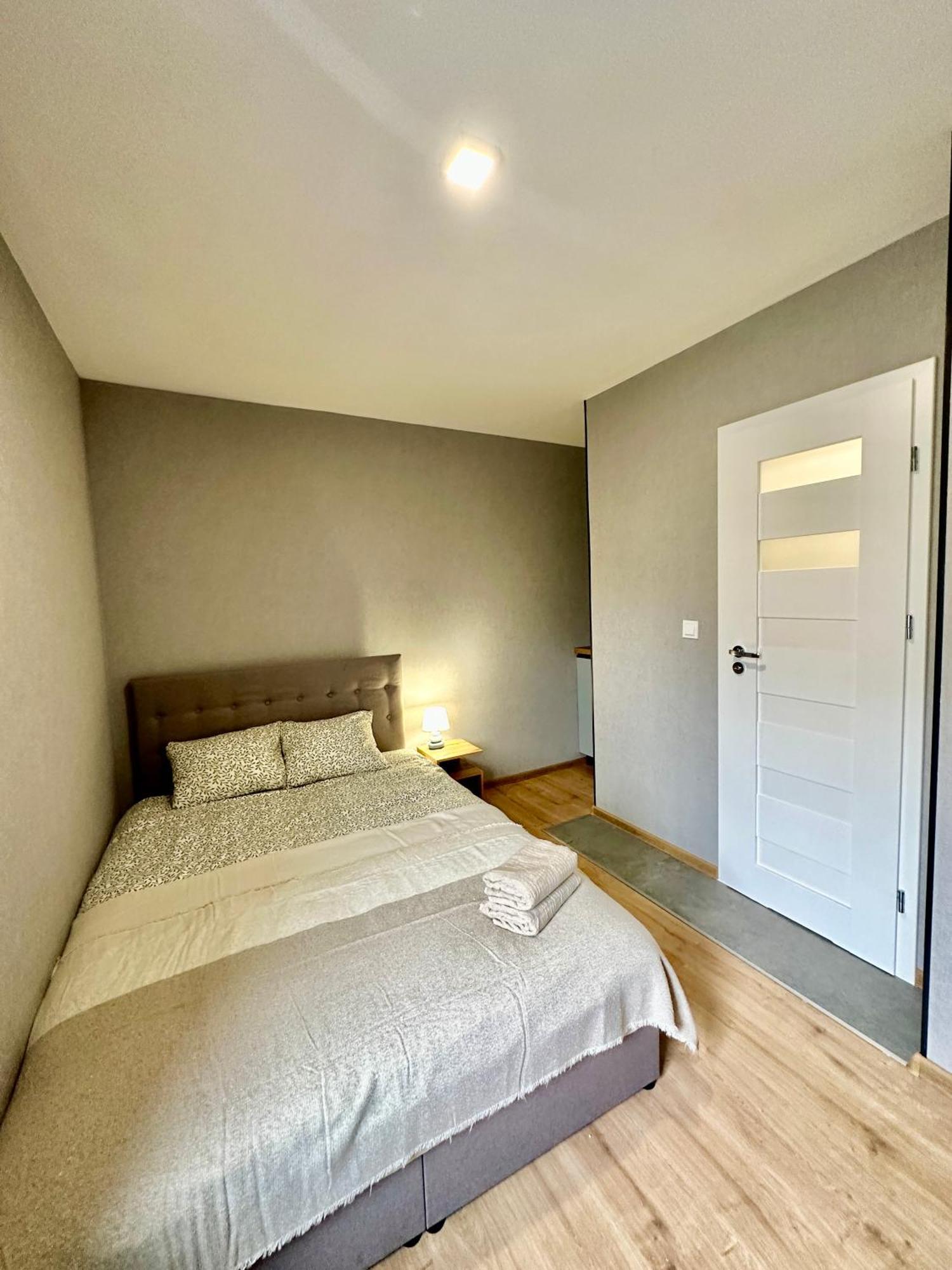 Poziom 4, Prywatna Lazienka, Wspolna Toaleta, Free Wi-fi, Free Parking Apartment *