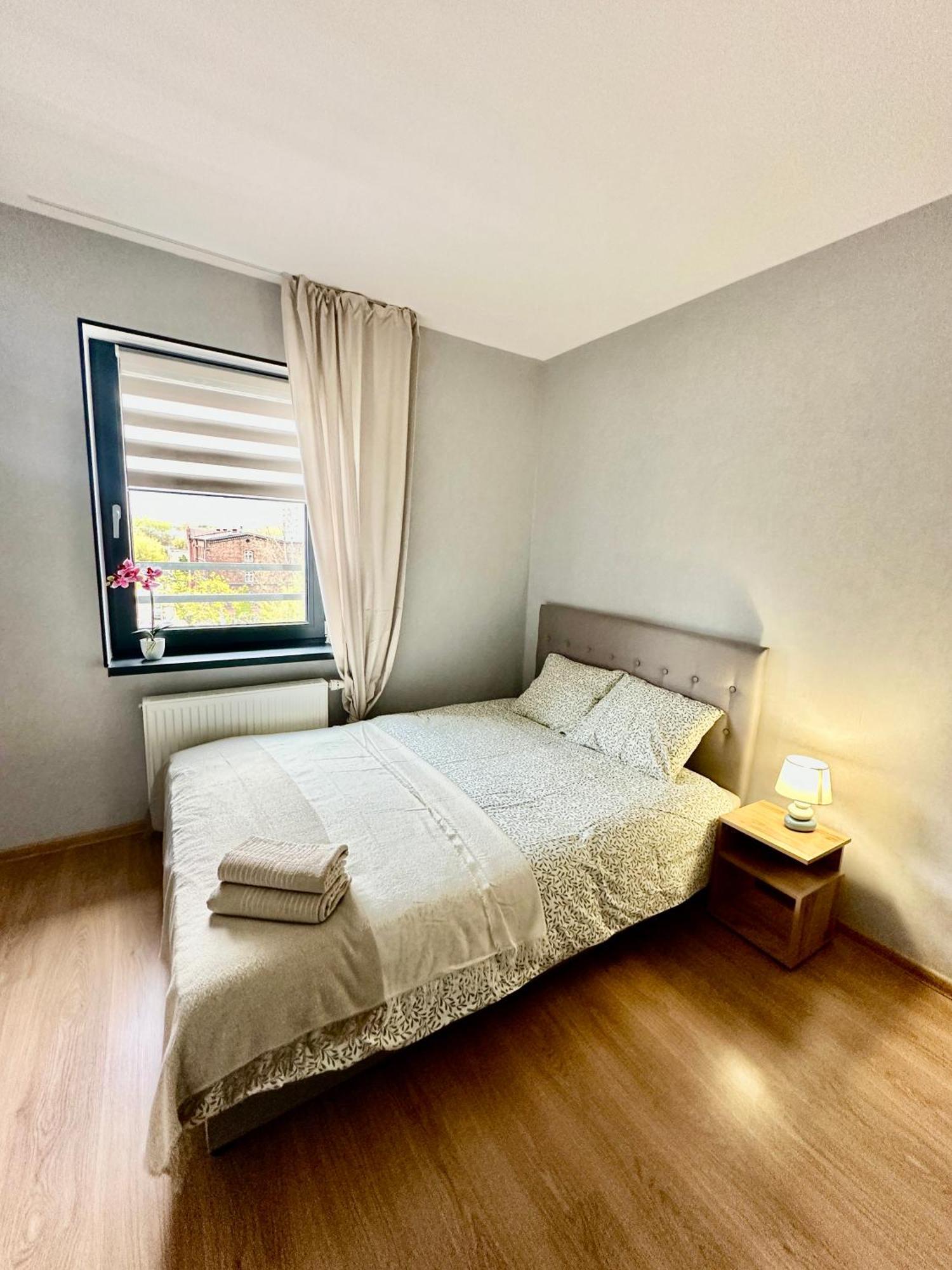 Poziom 4, Prywatna Lazienka, Wspolna Toaleta, Free Wi-fi, Free Parking