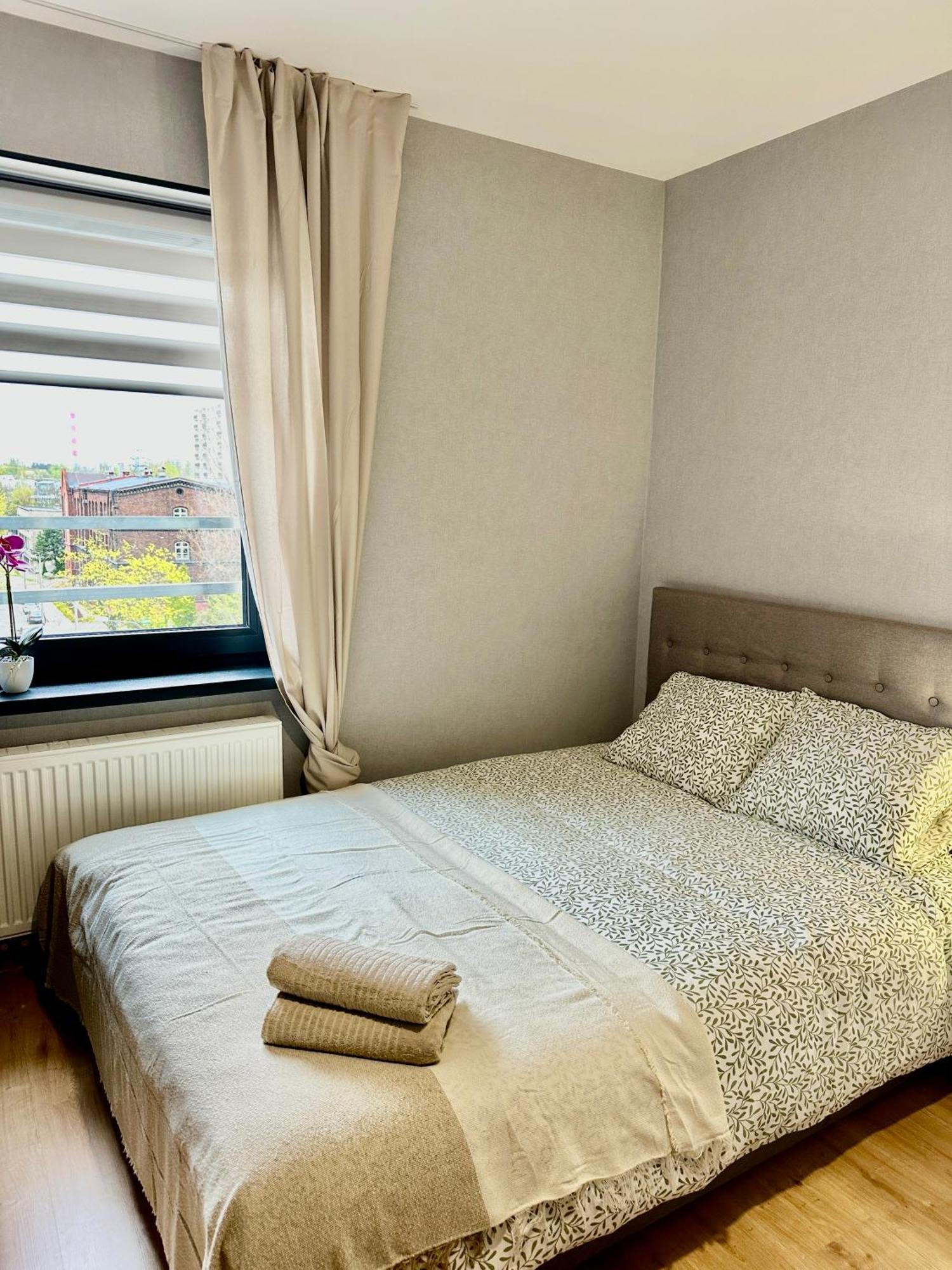 Poziom 4, Prywatna Lazienka, Wspolna Toaleta, Free Wi-fi, Free Parking * Kattowitz