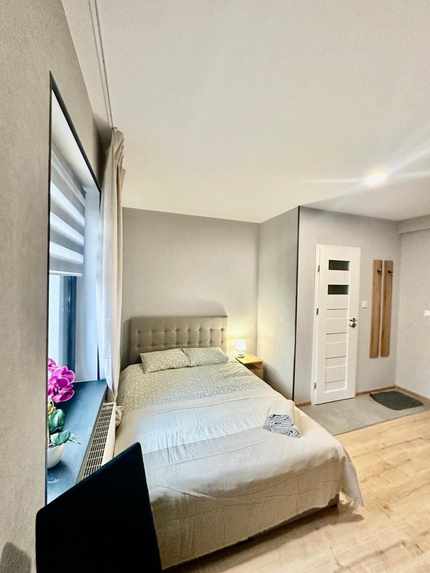 Poziom 4, Prywatna Lazienka, Wspolna Toaleta, Free Wi-fi, Free Parking Apartment