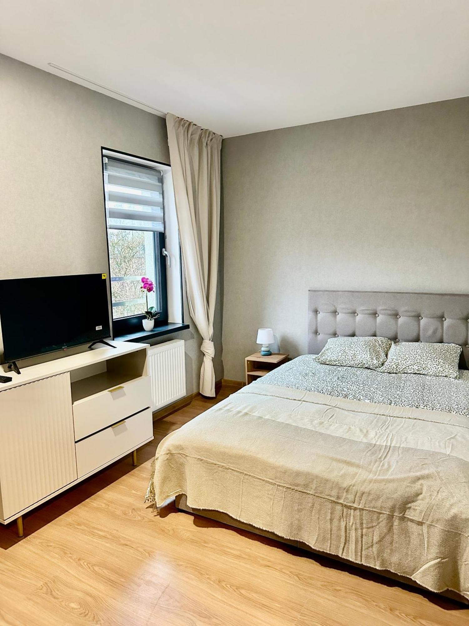 Poziom 4, Prywatna Lazienka, Wspolna Toaleta, Free Wi-fi, Free Parking